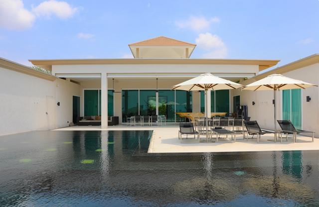 Luxuriöse Villa in High Class Village, Ost-Pattaya -Pattaya Realestate- - Haus -  - East Pattaya