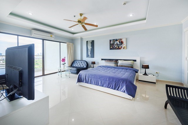 1-bedroom condo with sea view for sale, Jomtien  -Pattaya-Realestate- - Condominium -  - Jomtien